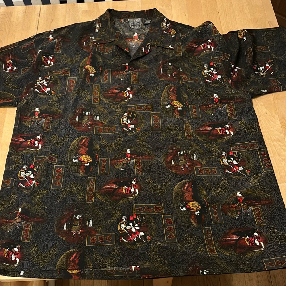 Authentic Shaolin Men Shirt, size xl